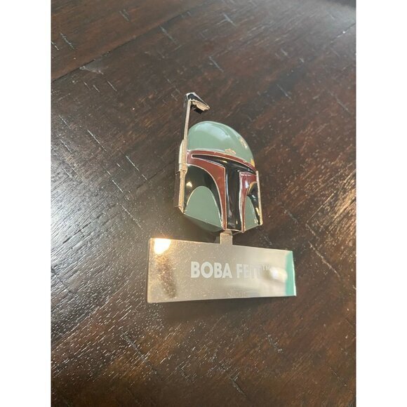 Star Wars Boba Fett Large Helmet Metal Trading Pin with Hinge - Picture 2 of 8
